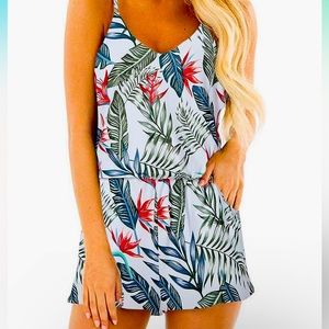 Hawaiian Tropical Summer romper Medium 🌺🏝☀️